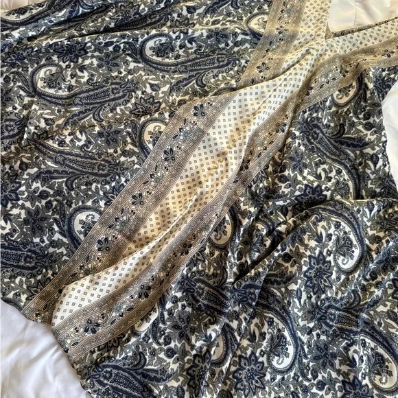 Silk Women’s Harem Style Jumpsuit - Picture 5 of 9